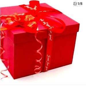 Low Start Holiday Mystery Box of jewelry, beauty & Goodies